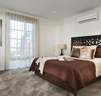 TR Homes - Noosa Builders