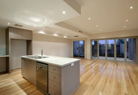 Exclusive Residence - Noosa Builders 0