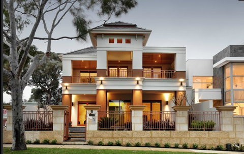Exclusive Residence - Noosa Builders 2