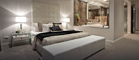 Gold Constructions - Noosa Builders 0