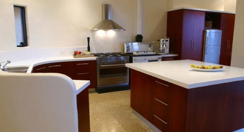 Jarrod Holst Building & Design - Noosa Builders 0