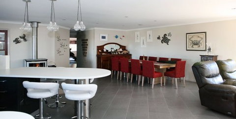 Kevin Giudice & Co - Noosa Builders 0