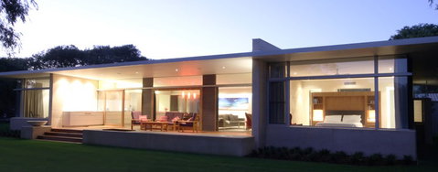 MacKinnon T R & Co - Noosa Builders 2