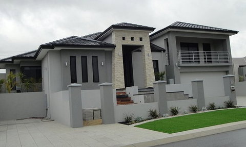 Ausmak Holdings Pty Ltd - Noosa Builders 2