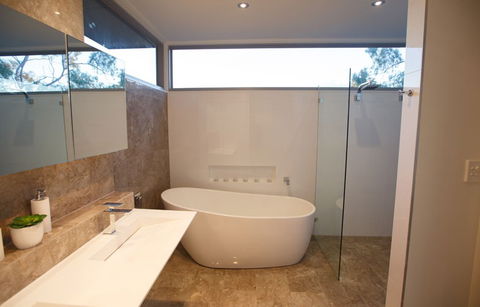 Upstairs Design & Building Co - Noosa Builders 2