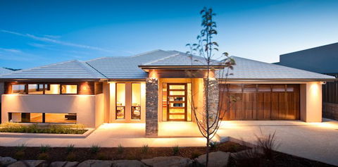 Outside Square - Noosa Builders 2