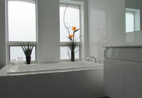 Renovations Plus - Noosa Builders 0