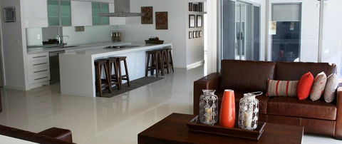 Adrian Bassett Homes - Noosa Builders 2