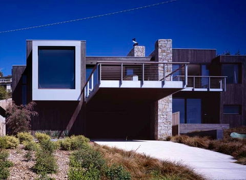 BDH Constructions Pty Ltd - Noosa Builders 0