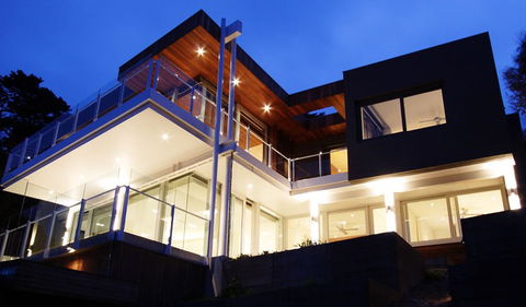 Melbourne Homes Of Distinction - Noosa Builders 0