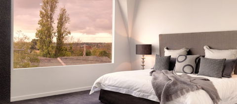 Knight Building Group - Noosa Builders 0