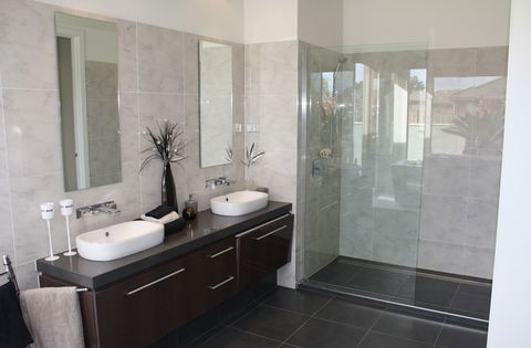 Efficiency Building Group - Noosa Builders 0